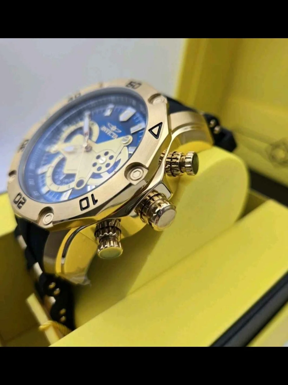 Invicta Pro Diver Scuba 23426 Men's 50mm Blue Dial Black Silicone Quartz Watch N